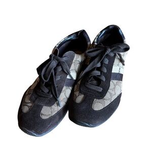 Stylish brown and beige women’Shoes